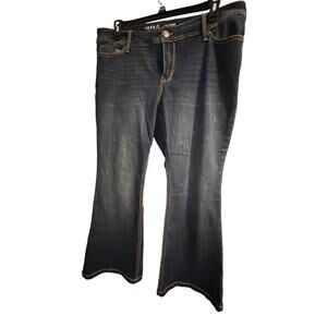 EUC torrid luxe slim boot super stretch jean 18S